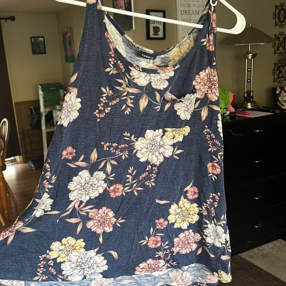 Cute hippy flower tank top